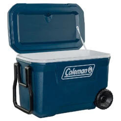 Coleman Xtreme 62qt Wheeled - Coolbox -Sea to Sum Camping Shop coleman xtreme 62qt wheeled coolbox detail 3