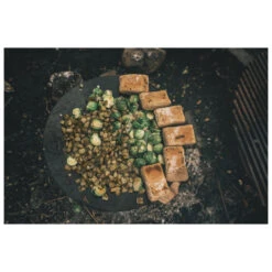 Robens Bighorn 3 Legged Pan - Skillet -Sea to Sum Camping Shop robens bighorn 3 legged pan skillet detail 3