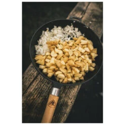 Robens Tahoe Pan - Skillet -Sea to Sum Camping Shop robens tahoe pan skillet detail 3