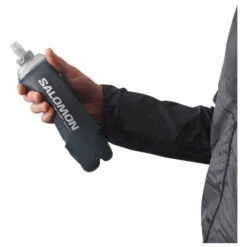 Salomon Soft Flask 28 - Water Bottle -Sea to Sum Camping Shop salomon soft flask 28 water bottle detail 4