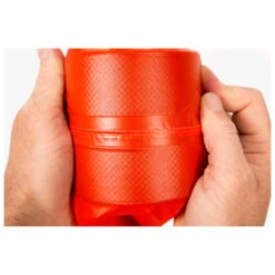 Sea To Summit Ultra-Sil Folding Bucket - Water Bladder -Sea to Sum Camping Shop sea to summit ultra sil folding bucket water bladder detail 8