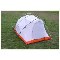 SafeHouse 2 - 2-person Tent 19 SafeHouse 2 - 2-person Tent -Sea to Sum Camping Shop slingfin safehouse 2 2 person tent detail 6