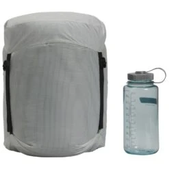 The North Face Green Kazoo - Down Sleeping Bag -Sea to Sum Camping Shop the north face green kazoo down sleeping bag detail 5