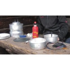 Trangia Liquid Fuel Safety Tank Bottle - Fuel Bottle -Sea to Sum Camping Shop trangia fluessigbrennstoff sicherheitstankflasche dcc8d83269ea664324fdfeeb95f6b798 1