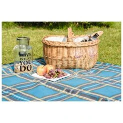 Uquip Scotty - Picnic Blanket -Sea to Sum Camping Shop uquip scotty picnic blanket detail 3